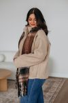 Chantria-Sherpa-Jacket_26fc533a-cf7b-4dd9-8430-9cce9403c00c